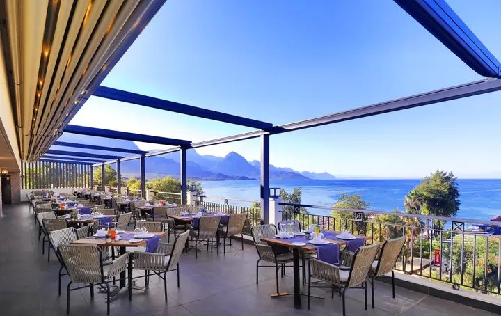 Кемер: Queen's Park Turkiz Kemer