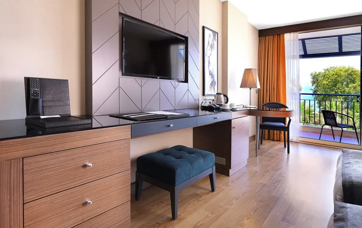 Кемер: Queen's Park Turkiz Kemer