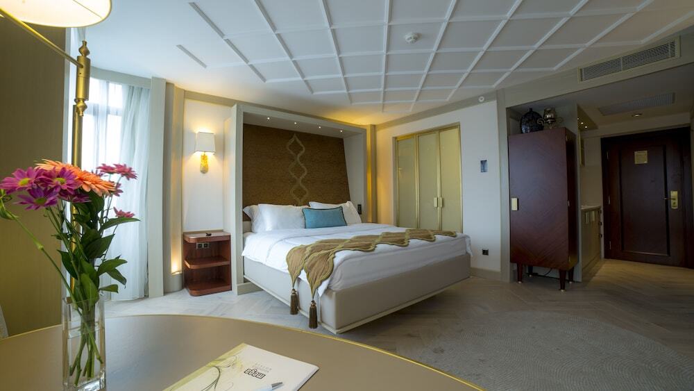 Стамбул: Mega Residence Hotel