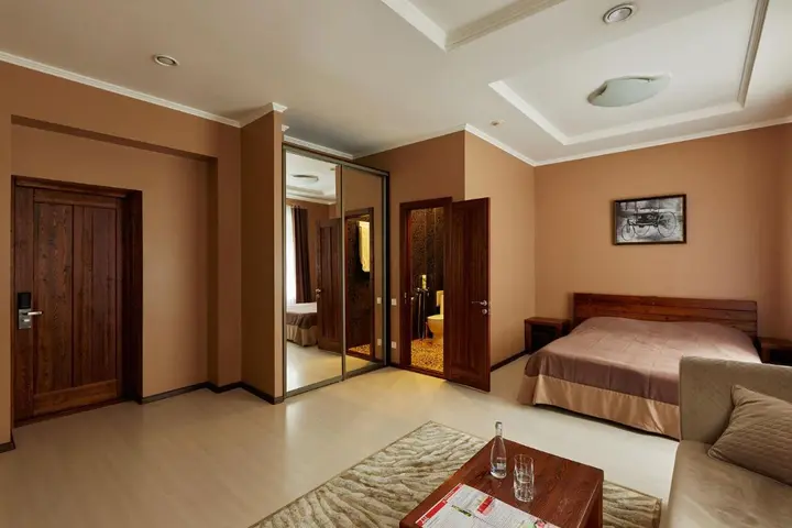 Красноярск: Chalet Primaire