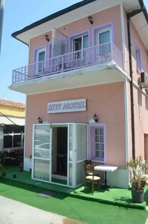 Айвалык: Kiyi Motel