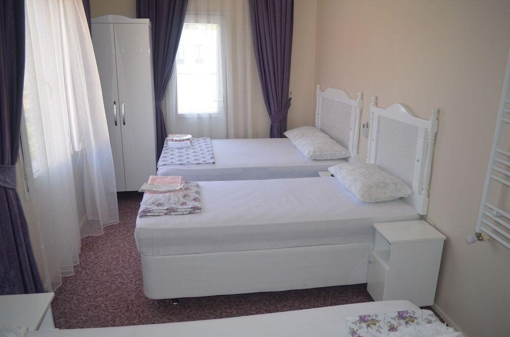 Айвалык: Kiyi Motel