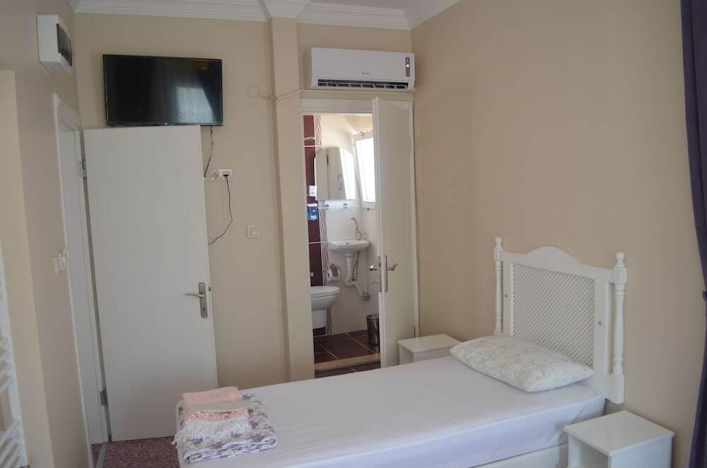 Айвалык: Kiyi Motel