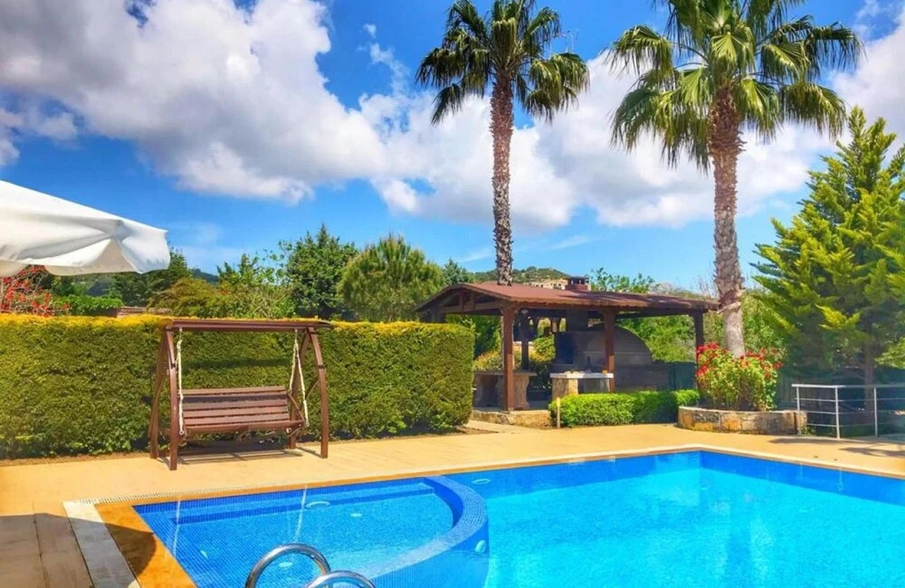 Бодрум: Fancy House With Shared Pool Surrounded by Nature in Bodrum