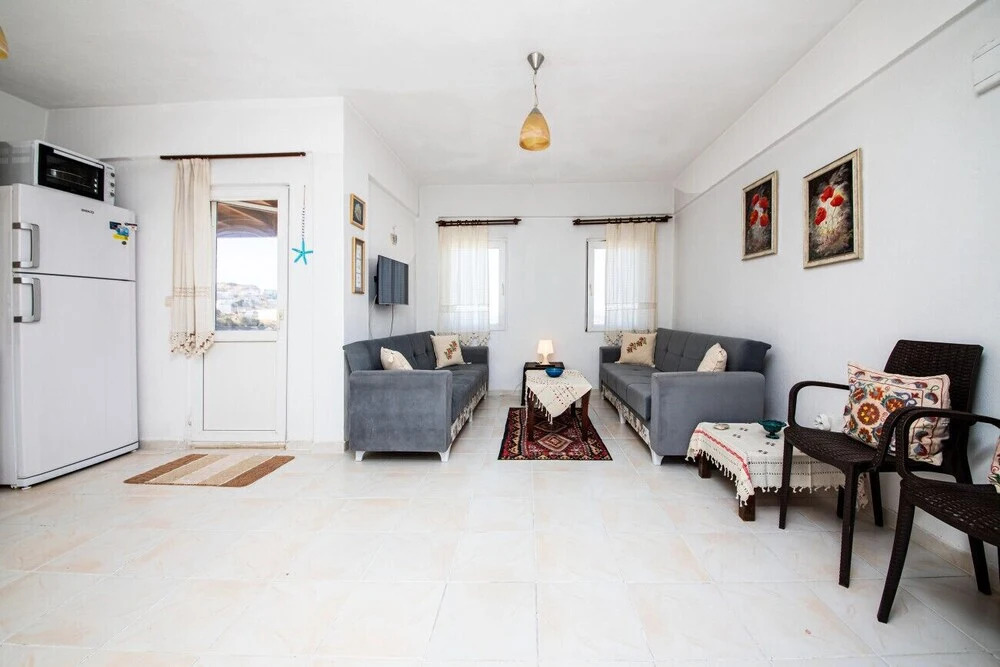 Гюмюшлюк: House With Invigorating View in Bodrum
