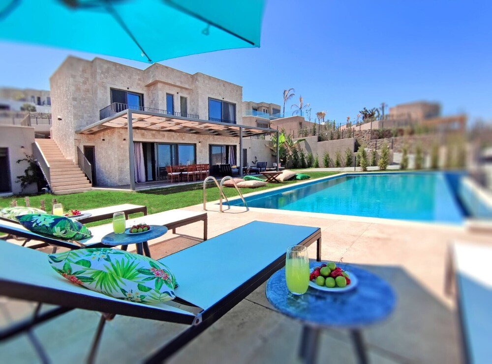 Коюнбаба: 5 Bedroom Luxury Villa With Private Pool and Private Beach in Bodrum-gumusluk