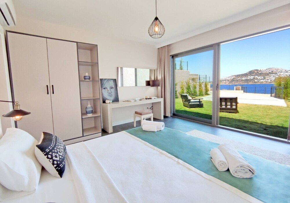 Коюнбаба: 5 Bedroom Luxury Villa With Private Pool and Private Beach in Bodrum-gumusluk
