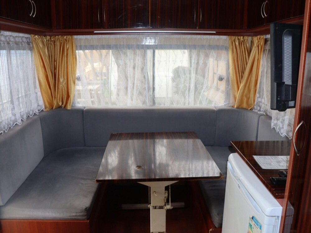 Cozy Caravan Surrounded by Nature in Iznik Bursa — фото 2