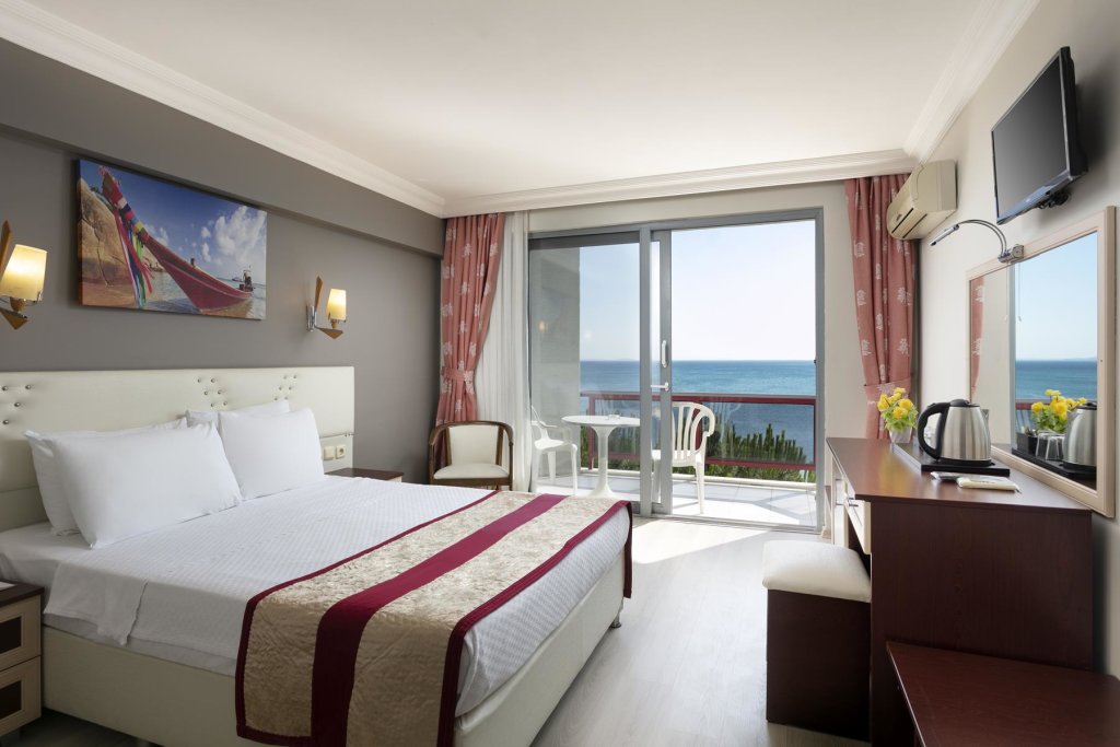 Hattuşa Vacation Beach Hotel — фото 1
