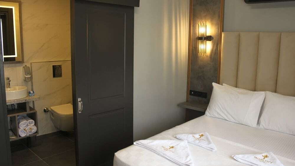 Измир: Talles City Hotel