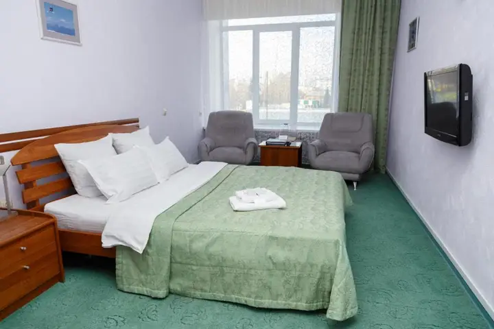 carousel image 4