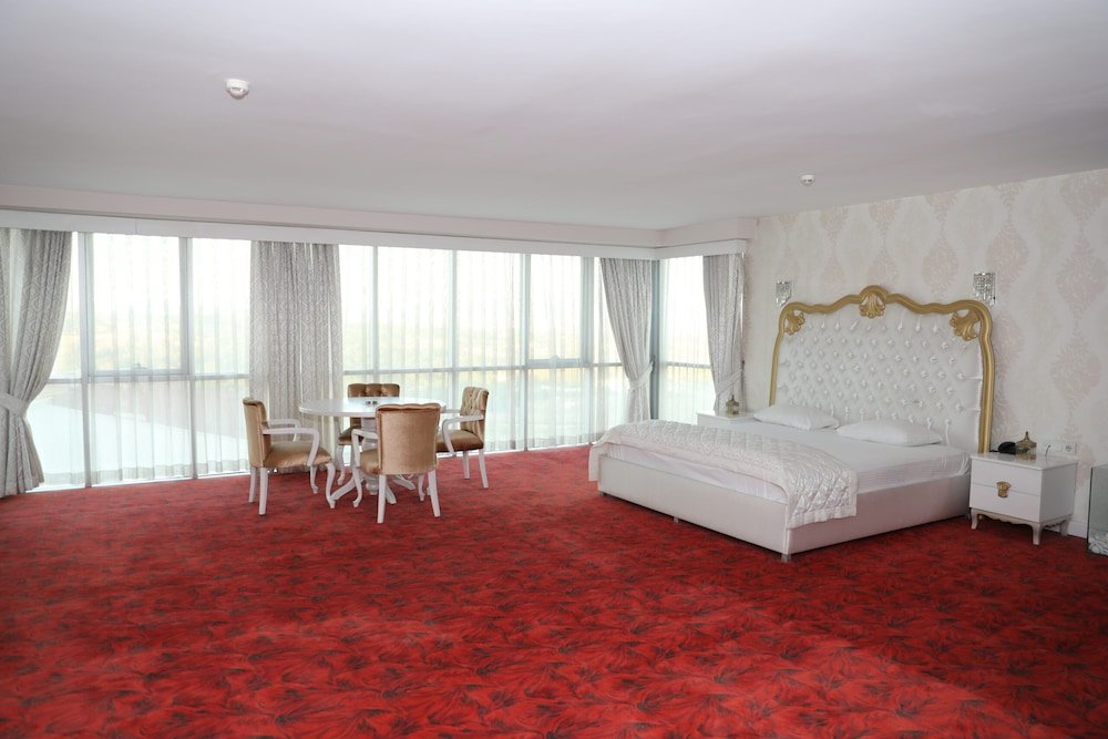 Мерзифон: Hotel Valiente