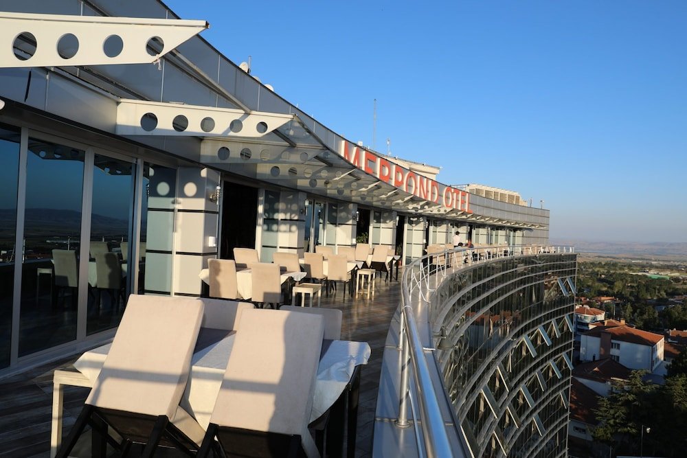 Мерзифон: Hotel Valiente