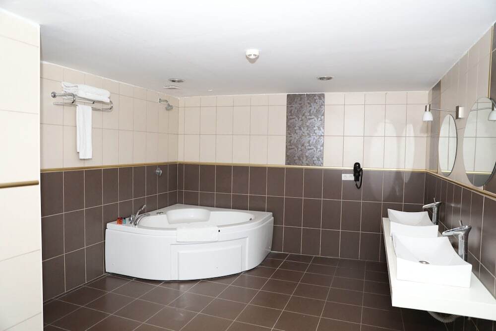 Мерзифон: Hotel Valiente