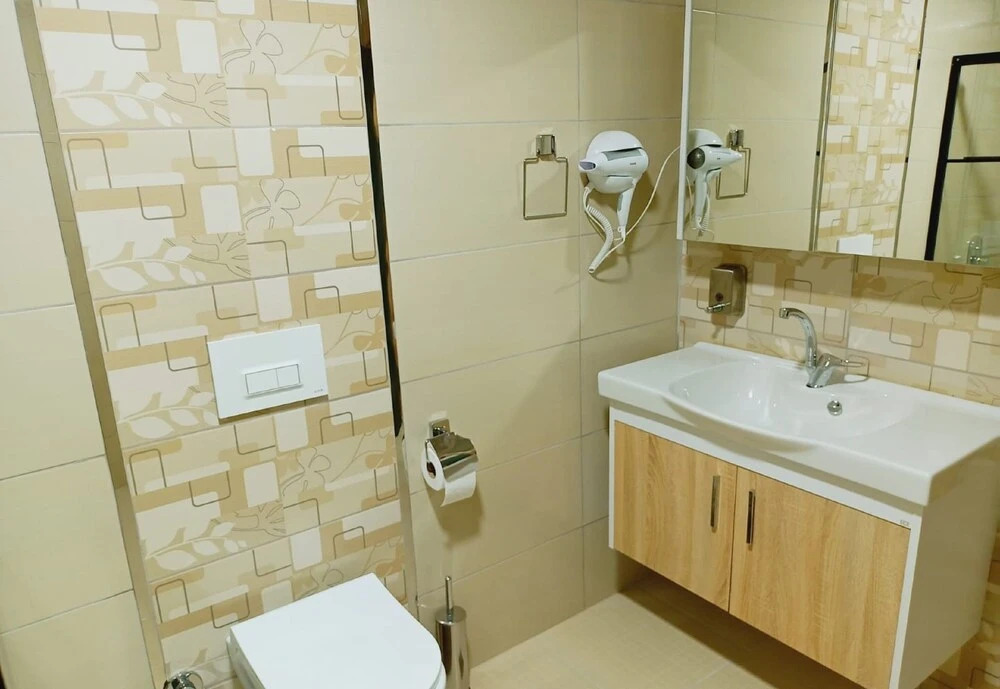 Сарыкамыш: Dinamik Otel