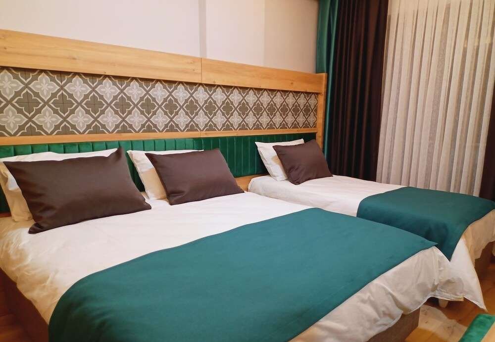 Сарыкамыш: Dinamik Otel