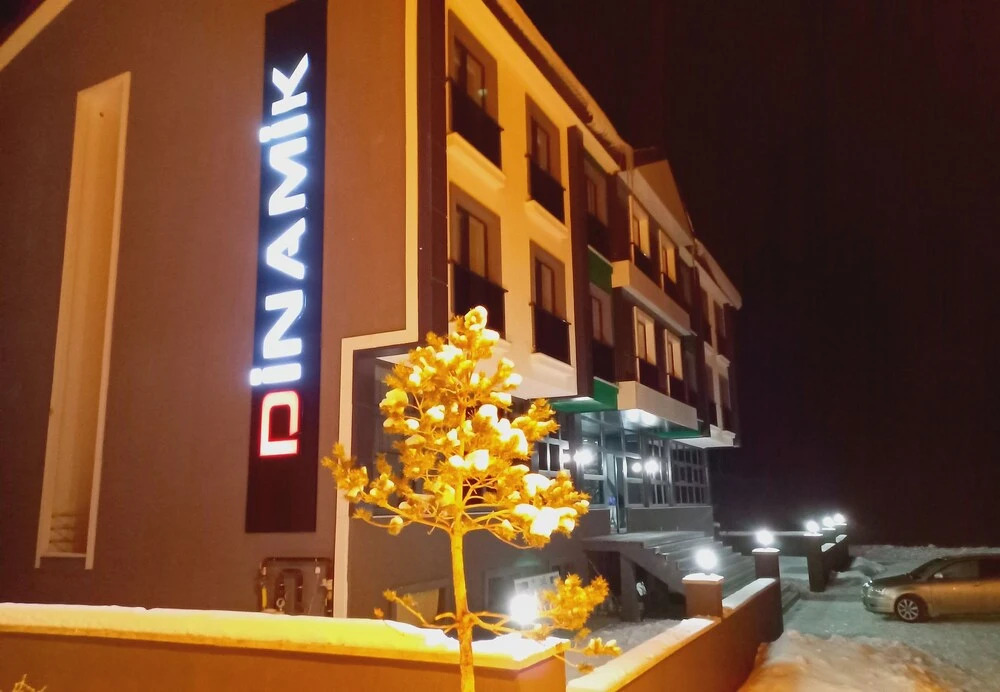 Сарыкамыш: Dinamik Otel
