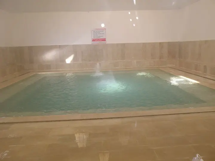 Шанлыурфа: Karaali Kpalicalari Ve Otel Tesisleri