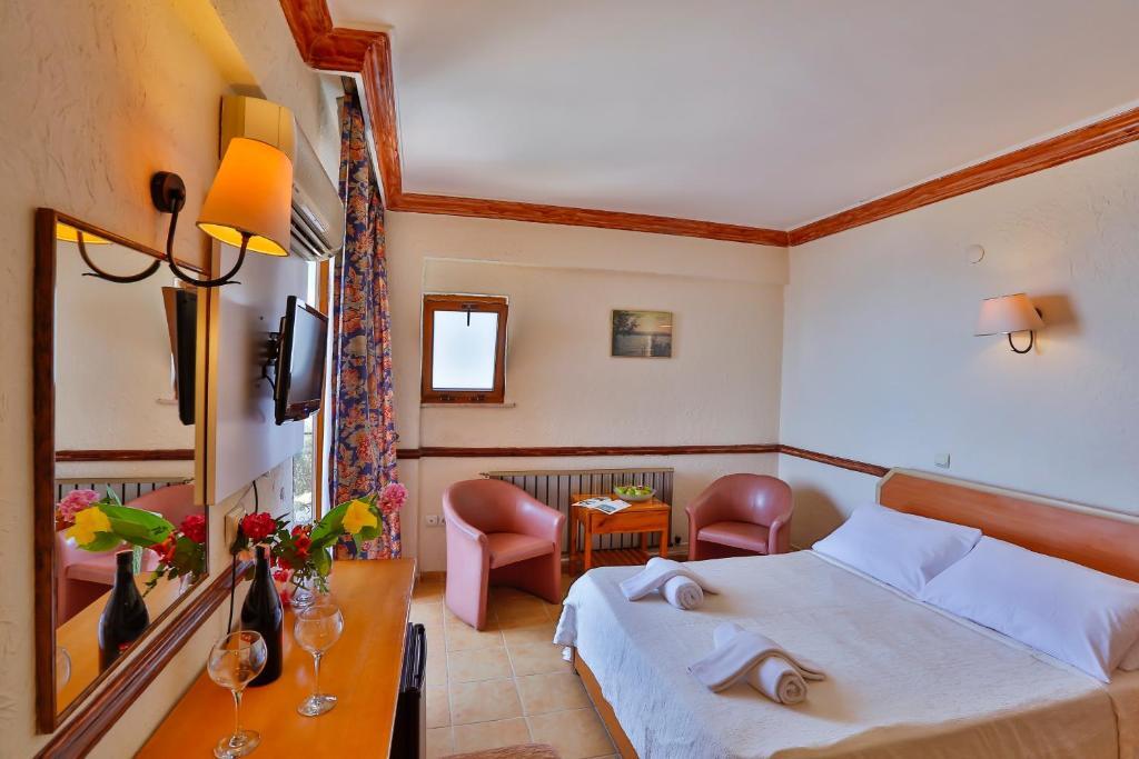 Кучуккую: Club Hotel Gültur