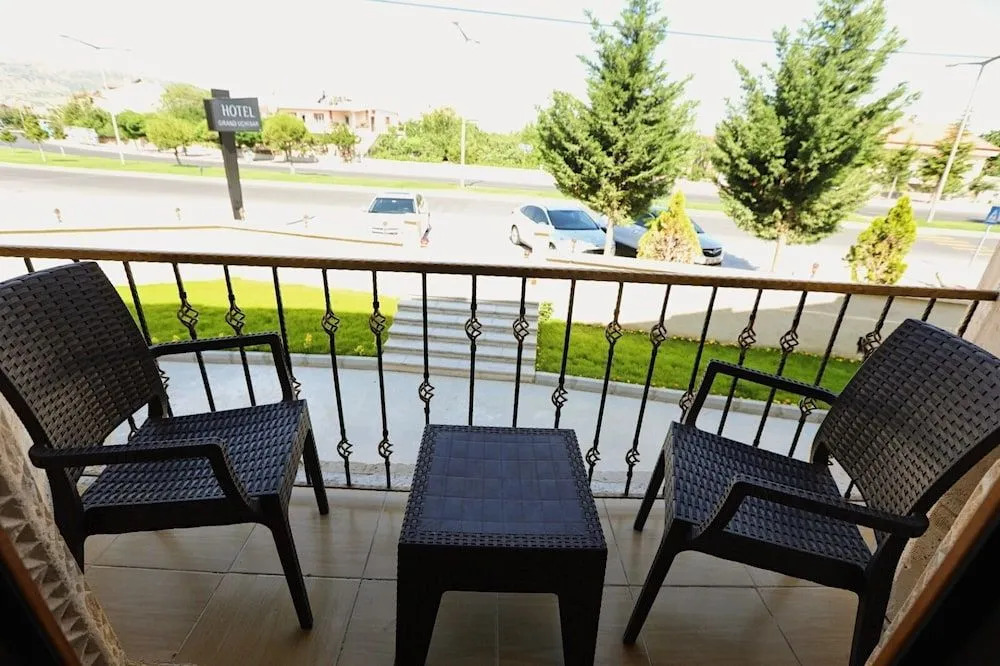 Учисар: Grand Uchisar Hotel