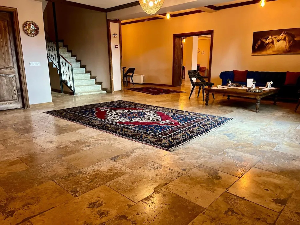 Учисар: Grand Uchisar Hotel