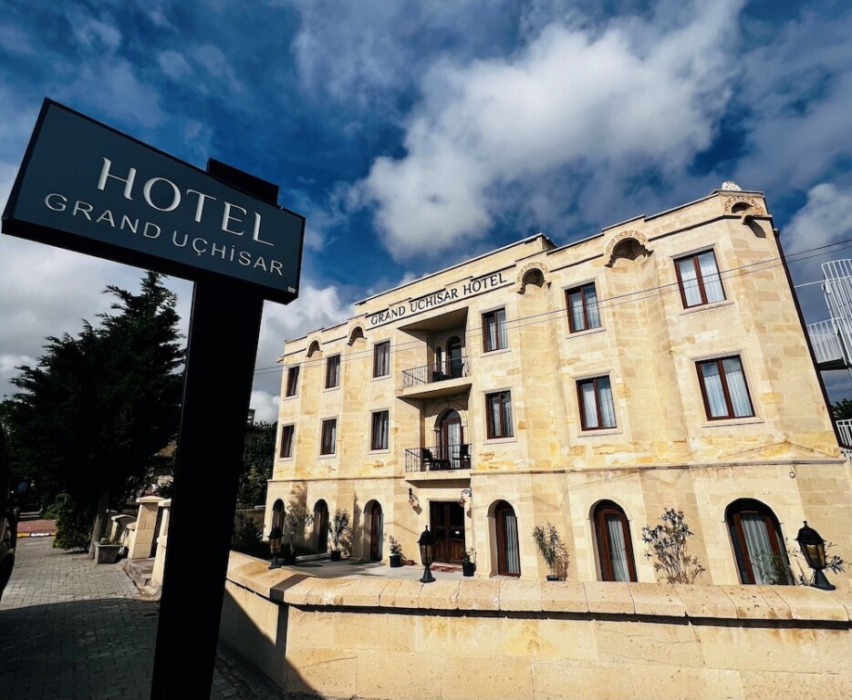 Учисар: Grand Uchisar Hotel