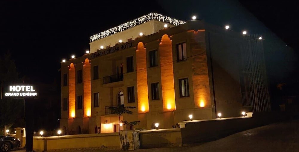 Учисар: Grand Uchisar Hotel