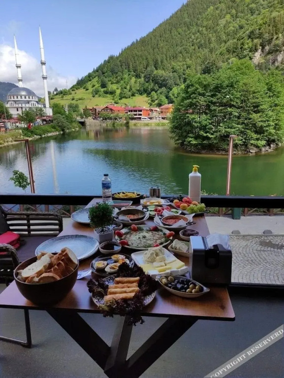 Узунгёль: Dear Otel Uzungol