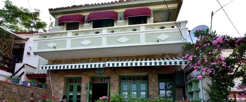 Зейтинликой: Gökçeada Yeşilev Butik Otel