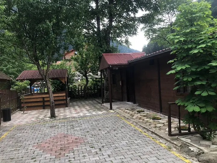 Узунгёль: Serah Bungawilla