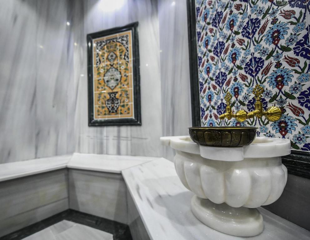 Янык: Dedeman Kartepe Kocaeli