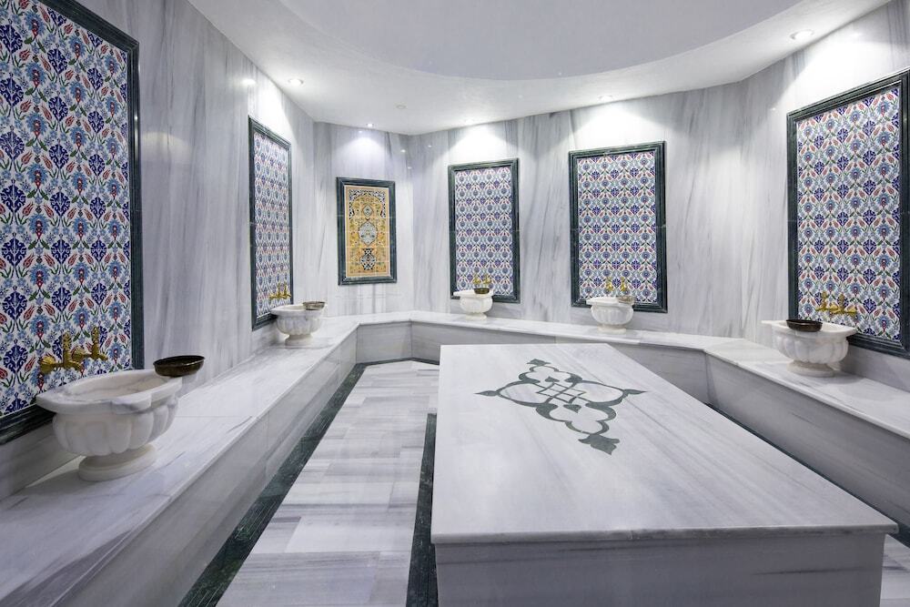 Янык: Dedeman Kartepe Kocaeli