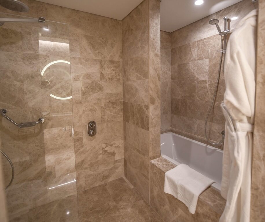 Янык: Dedeman Kartepe Kocaeli