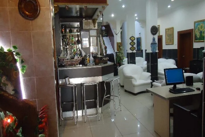 Измир: Vatan Hotel