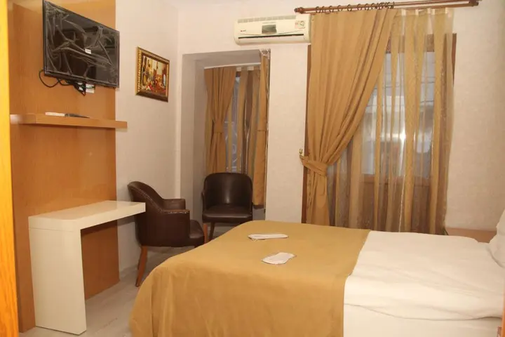 Измир: Vatan Hotel