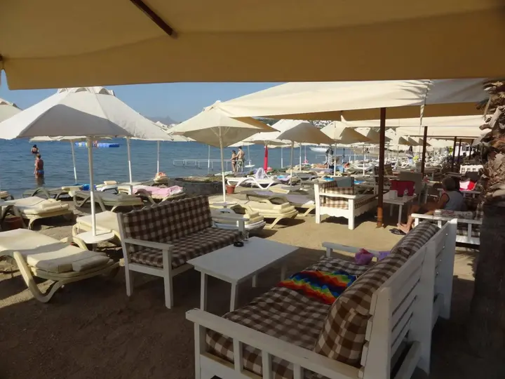 Битез: Manuela Hotel