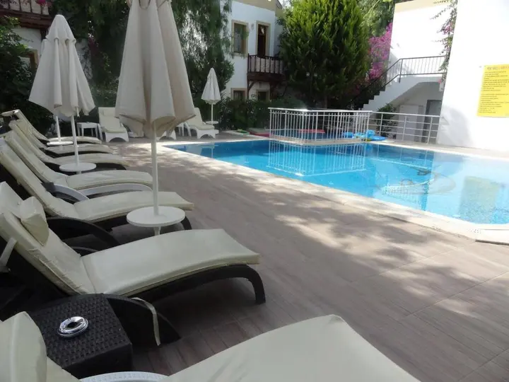 Битез: Manuela Hotel