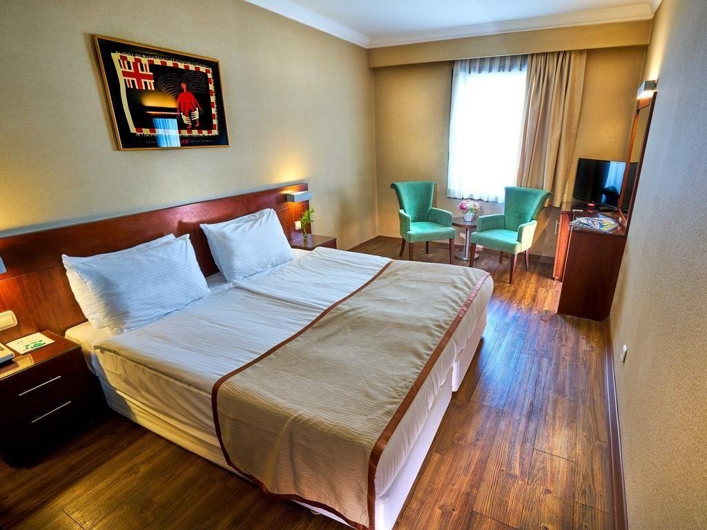 Стамбул: Feronya Hotel