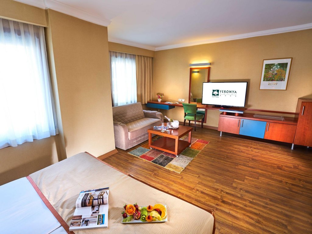 Стамбул: Feronya Hotel