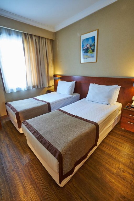 Стамбул: Feronya Hotel