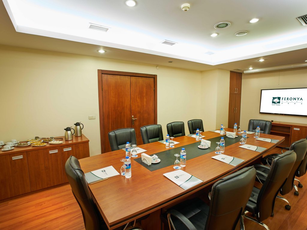 Стамбул: Feronya Hotel