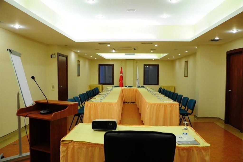 Стамбул: Feronya Hotel