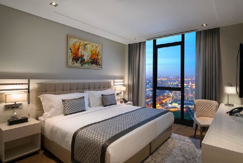 Бююкчекмедже: Movenpick Living Istanbul West
