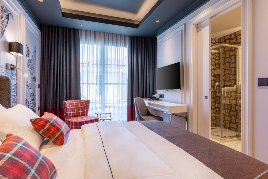Чешме: Motif Hotel