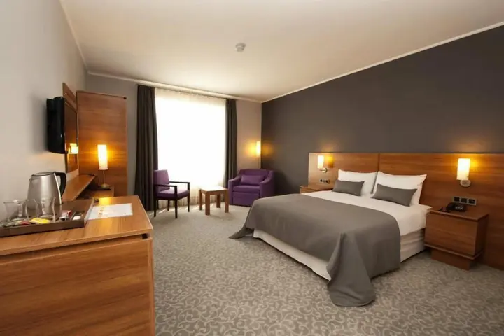 Синоп: Hotel 117