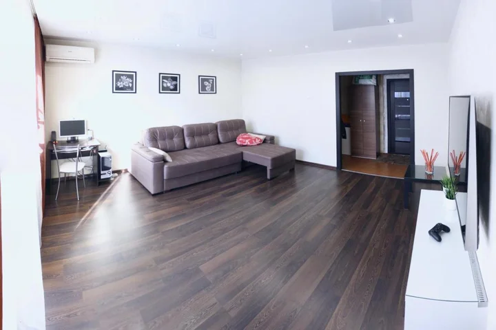 Красноярск: Apartment at Vzletnaya 24