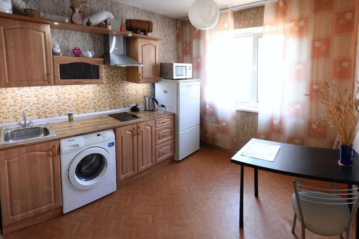 Красноярск: Apartment at Vzletnaya 24