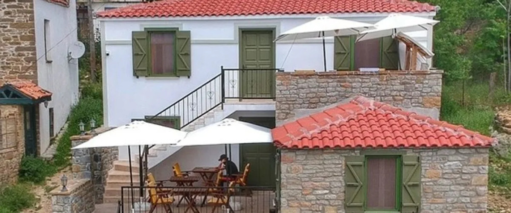 Зейтинликой: The Hill Village House