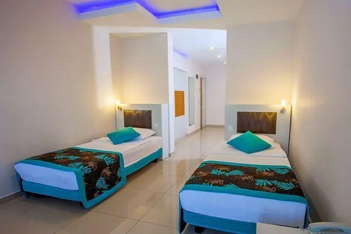 Аланья: Kleopatra Ada Beach Hotel