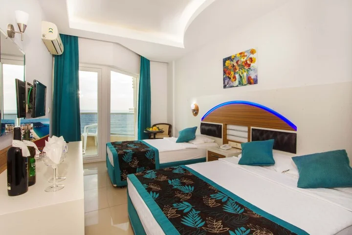 Аланья: Kleopatra Ada Beach Hotel